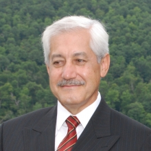 Carlos R Morales