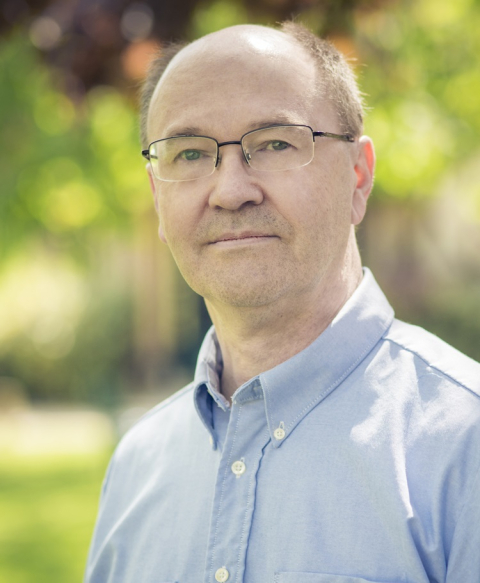 Headshot of Dr. Thomas Tompkins