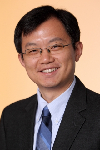 Headshot of Dr. Yu (Brandon) Xia