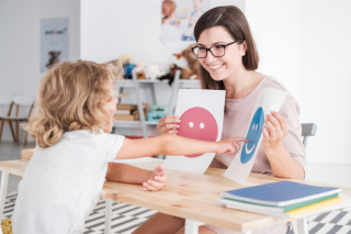 AI analysis of healthcare records reveals key factors in autism diagnosis | The Brain@McGill