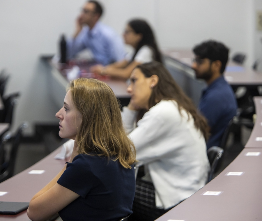 Journée d&#039;orientation au Campus Outaouais, étudiants en médecine