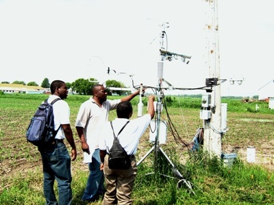 McGill research technician Kenton Ollivierre explains the working of a 