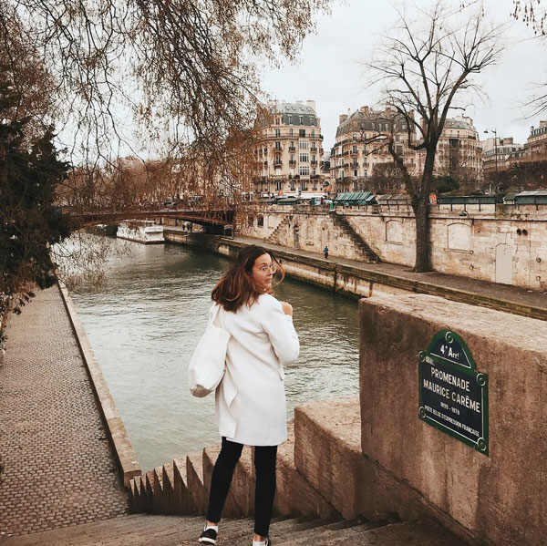 Audrey-Frédérique Lavoie along the Seine