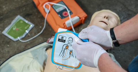The use of an automatic external defibrillator in conducting a basic cardiopulmonary resuscitation