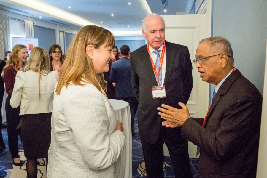 From left to right: Dean Isabelle Bajeux of the Desautels Faculty of Management, Donald Lewtas (BCom’75), Managing Director, Onex Corporation and Chairman of the International Advisory Board, and recipient of a 2018 Desautels Management Achievement Award (DMAA), Narayana Murthy (DSc’15), Co-Founder and Chairman Emeritus Infosys