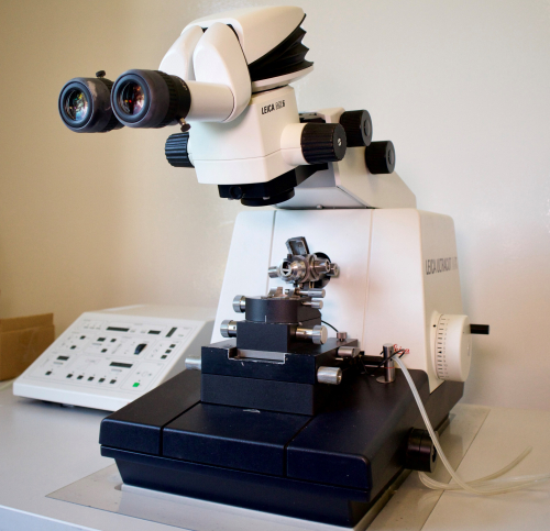 Leica Ultracut - Ultramicrotome