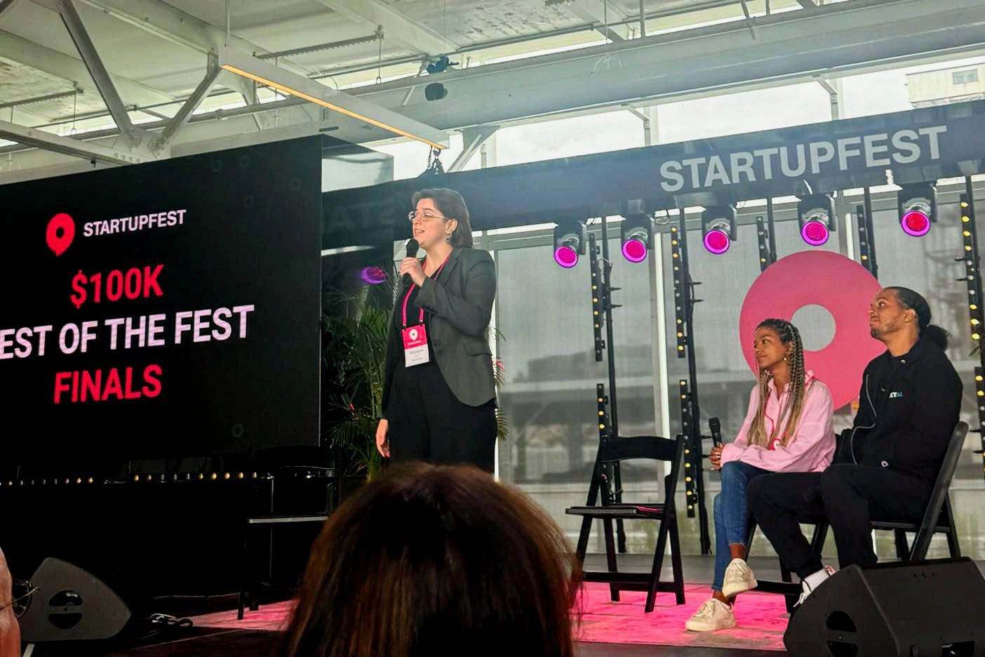 Madison, TissueTinker's co-founder, pitching at the Startupfest.