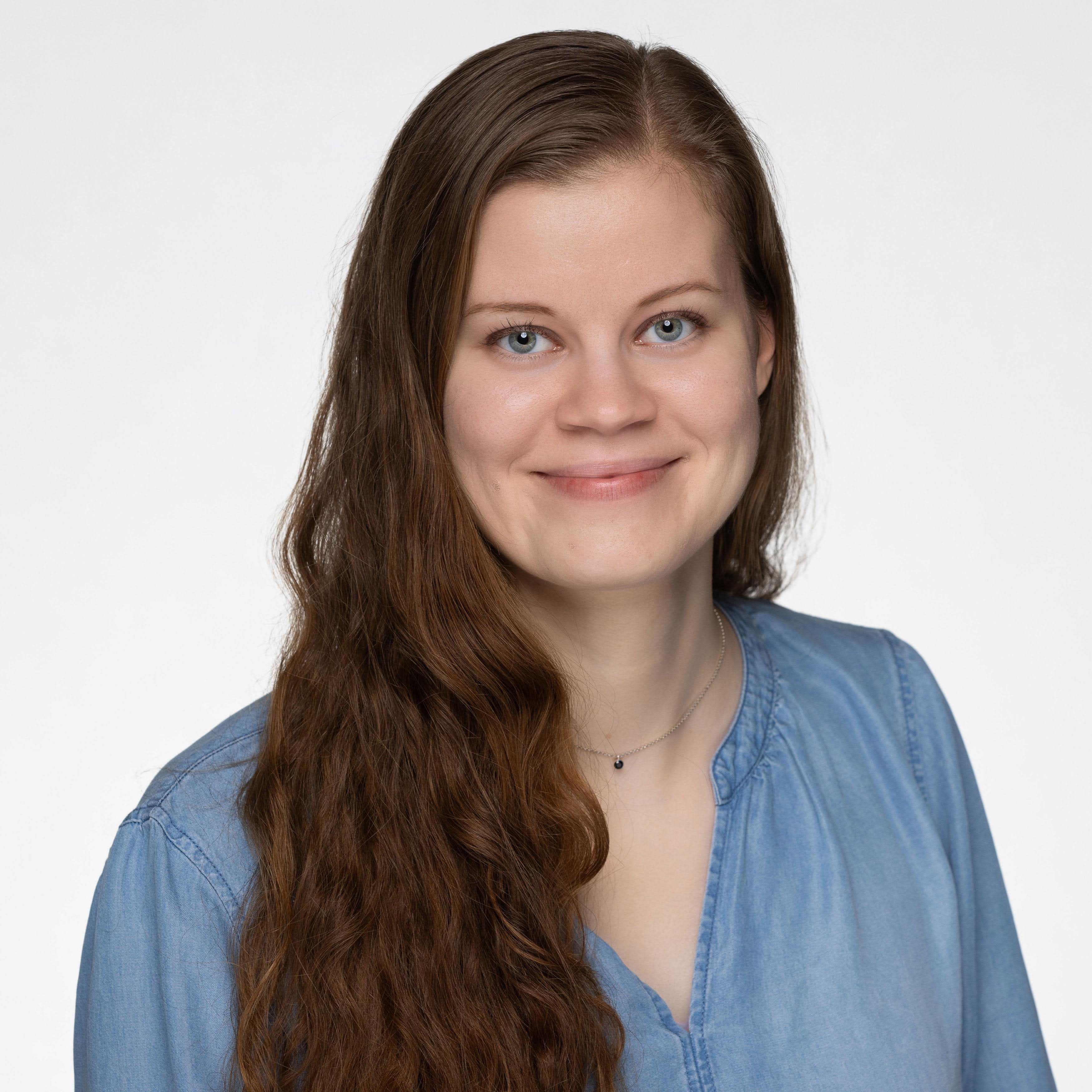 Doctoral student intern, Adela Ralbovska