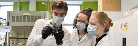 Des membres du groupe iGEM