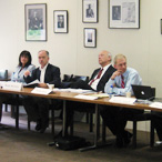 Participants discussing the Space Environment in 2007 (click for larger picture)