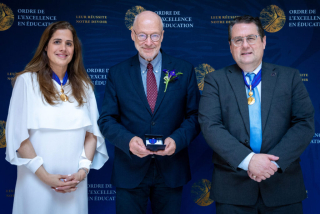 Don Boudreau with ministers Pascale Déry and Bernard Drainville (photo: Amélie Caron)