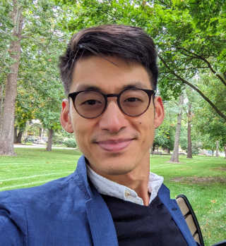 Headshot of Dr Lester Liao