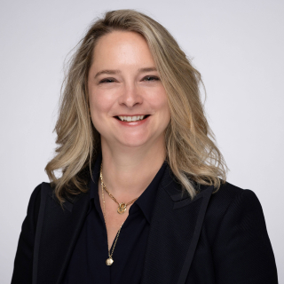 Prof Tamara Carver headshot