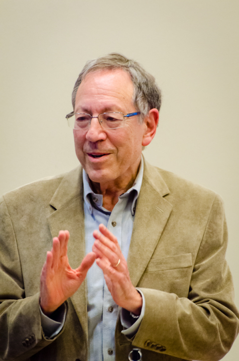 Irwin Cotler speaking at the Faculty of Law in September 2012.