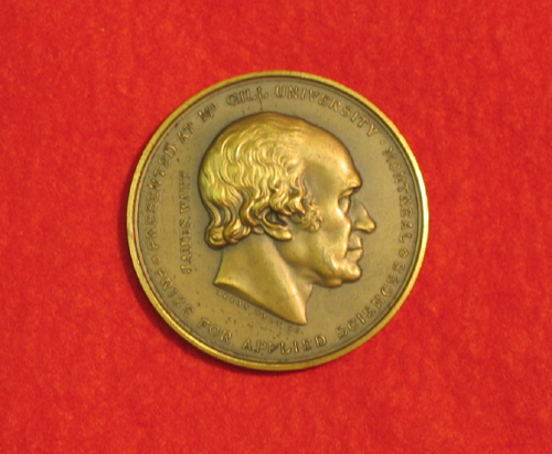This medal commemorates the first meeting in North America by the British Association for the Advancement of Science (BAAS) in 1884.