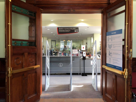Main entrance to Islamic Studies Library