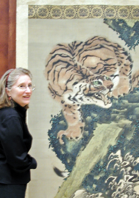 Dr. Kim Sloan with Gan Ku tiger.