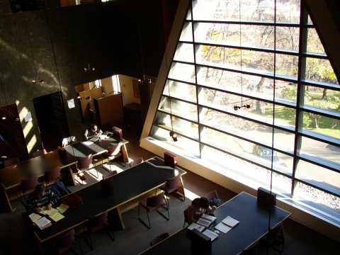 Nahum Gelber Law Library, 3rd floor study area