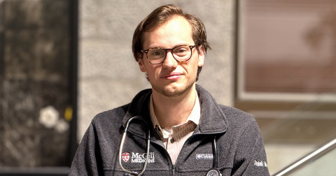 Portrait de Daniel Mendelson.