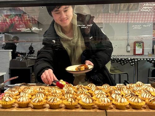 eating on campus
