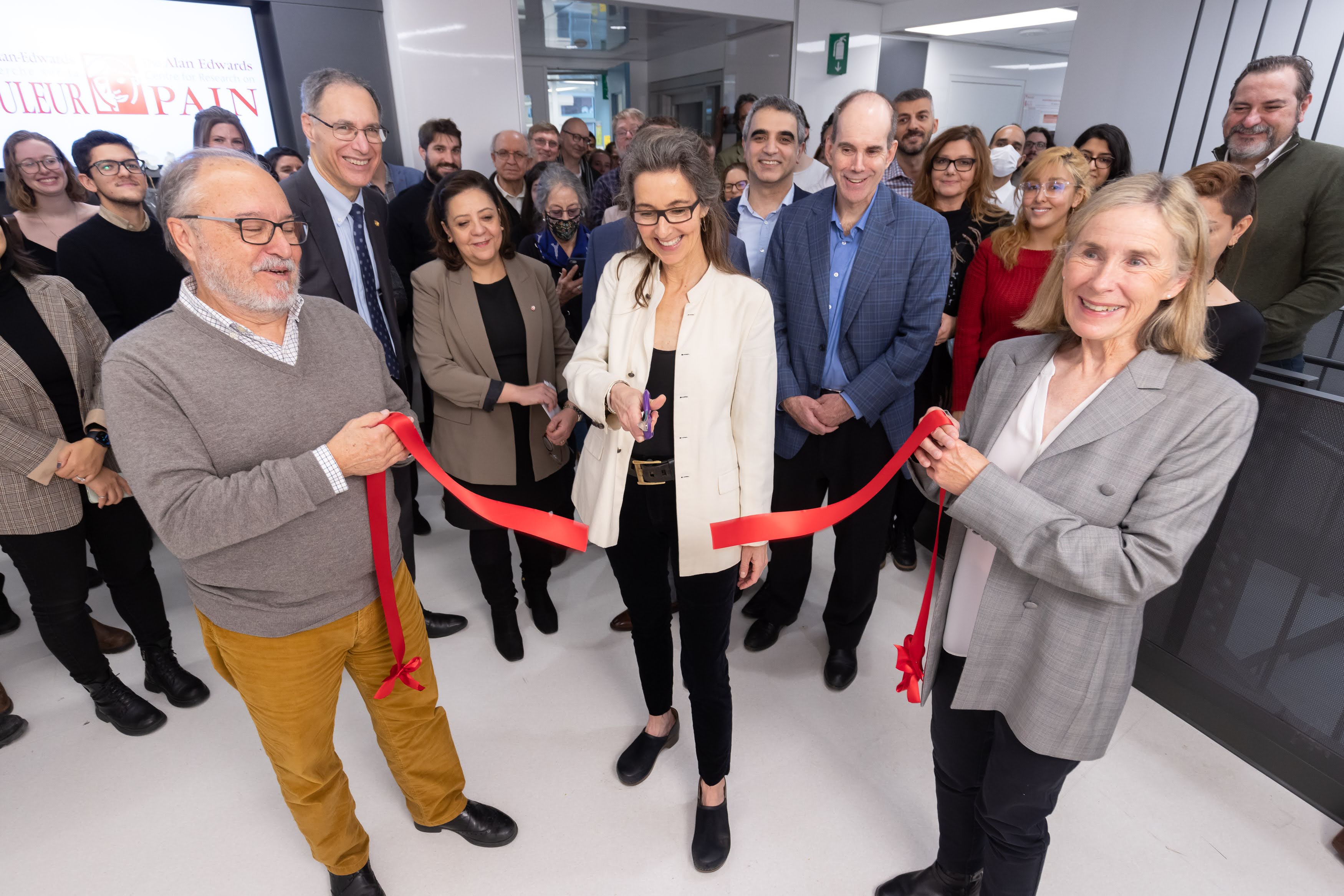 Ribbon cutting for new Duff location of the Pain Centre
