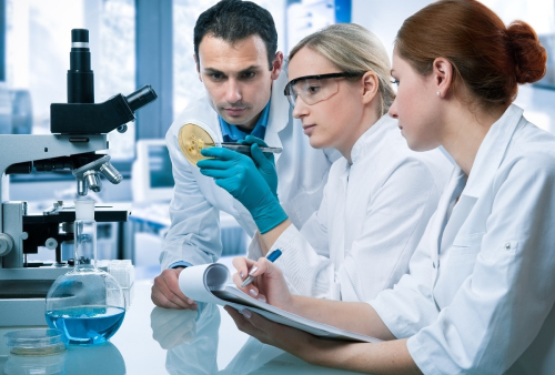 Investir dans l’avenir des soins du cancer