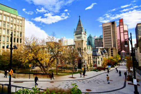 Student walk through McGill's downtown campus. 