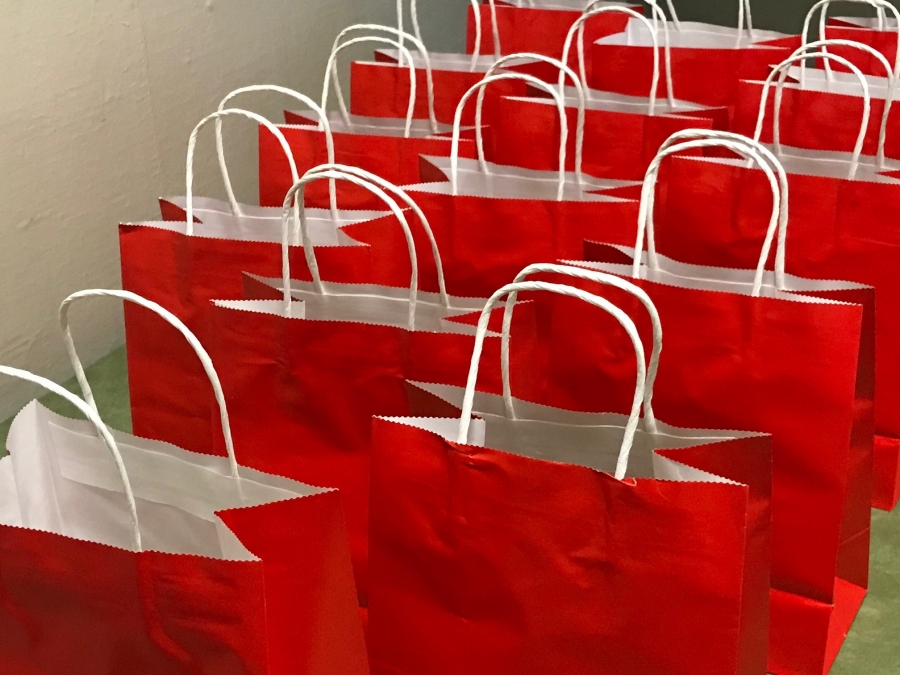 Decorative McGill-Red bags ready for Name-Tags!