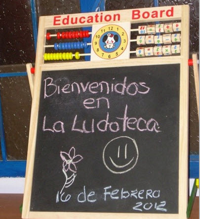 Sandwich board with spanish writing 